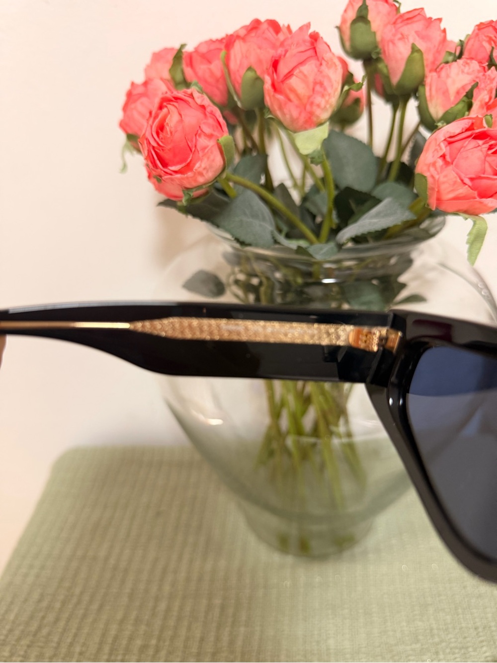 Fendi Black Cat-Eye Sunglasses with Dark Lenses - Picture 4 of 6